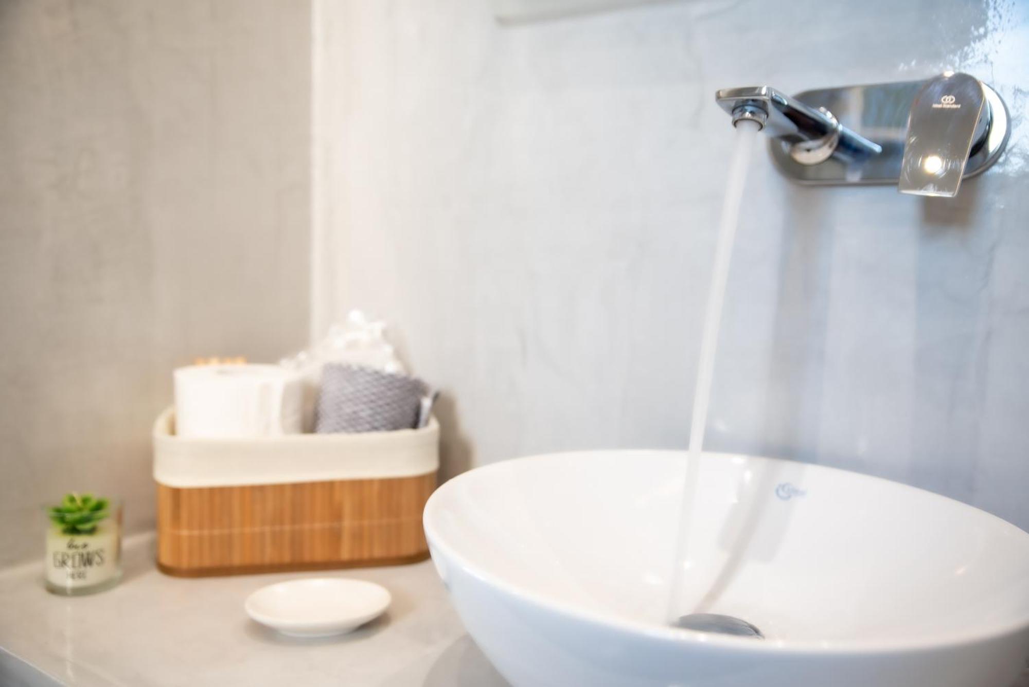 Golden View Suites Βόθον Εξωτερικό φωτογραφία